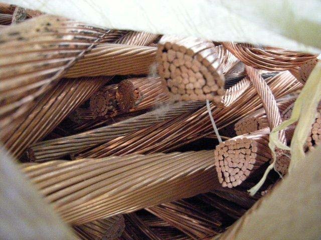 Clean uncoated copper wire scrap coils in bulk Clean uncoated copper wire scrap coils in bulk