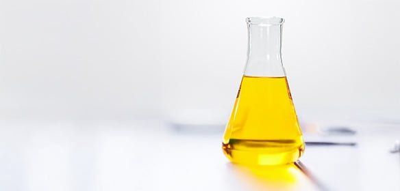 Pale Refined Extract Pyrethrum For Sale